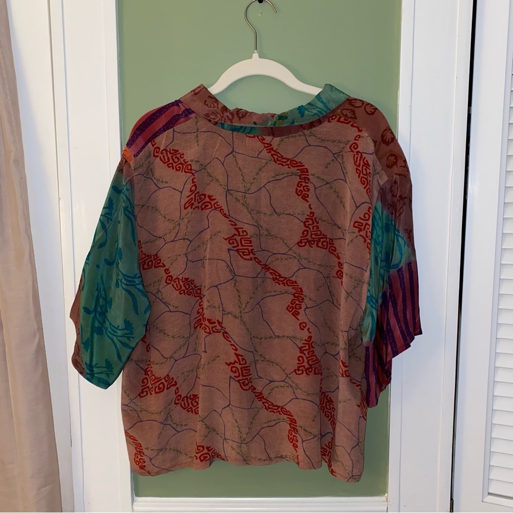Kantha Bae Silk Short Sleeve Blouse - Picture 5 of 6